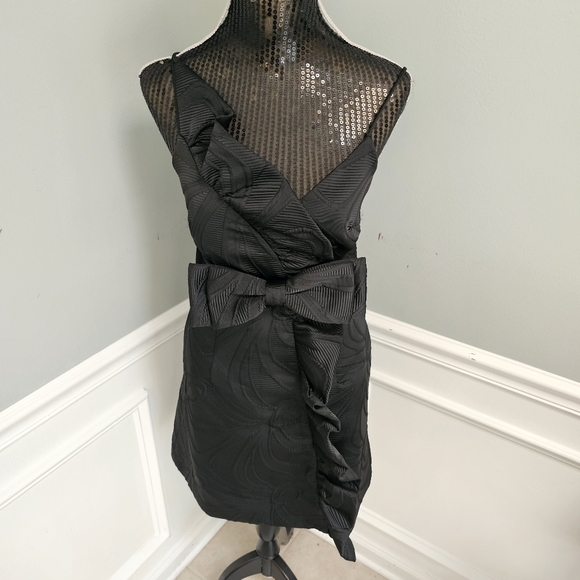 Milly New York size 4 bow brocade wrap cocktail dress - Picture 2 of 16